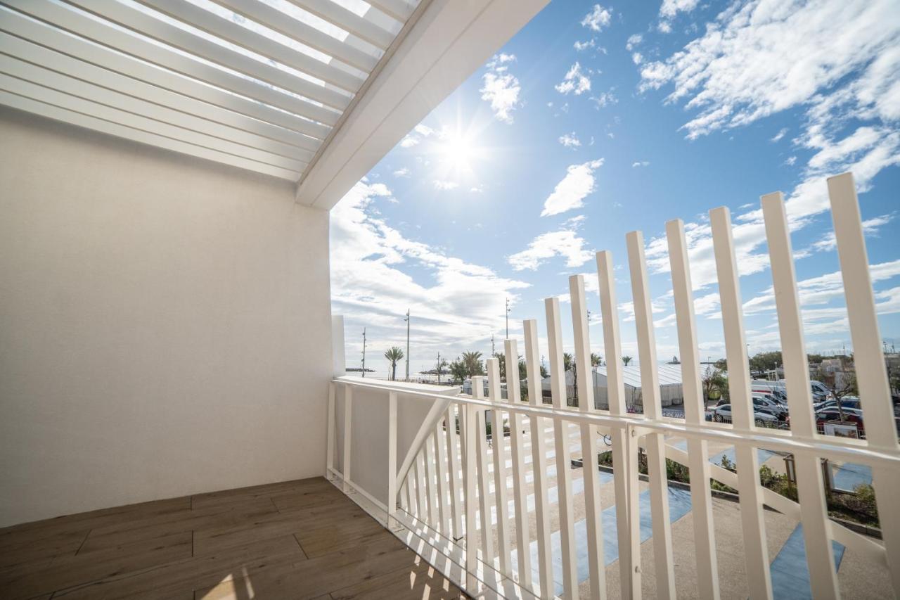Luxury Mind Vue Exceptionnelle Pied Dans L'Eau Parkings Prives 2 Places Climatisation Hyper Centre Logement D'Exception La Grande Motte Luaran gambar