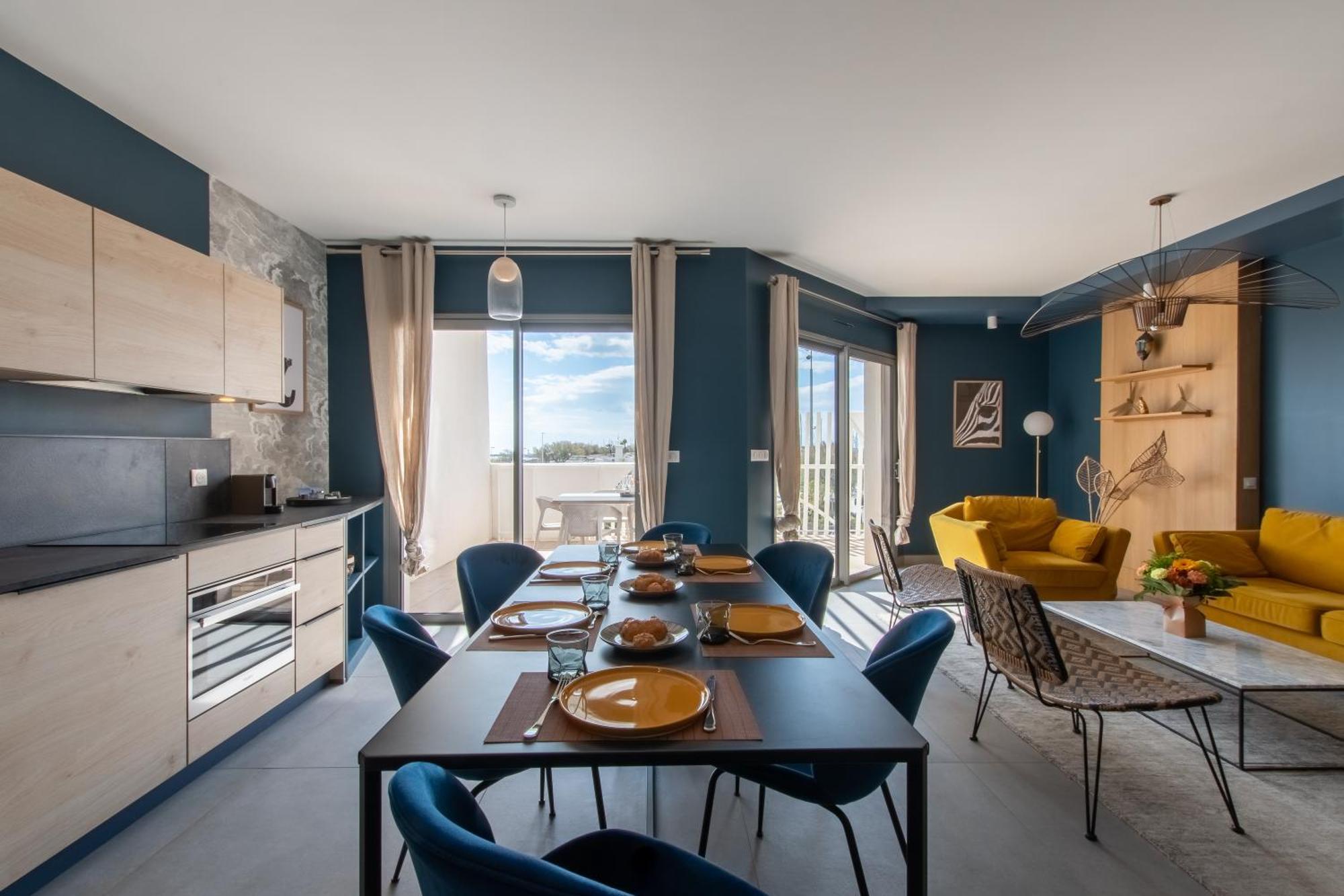 Luxury Mind Vue Exceptionnelle Pied Dans L'Eau Parkings Prives 2 Places Climatisation Hyper Centre Logement D'Exception La Grande Motte Luaran gambar